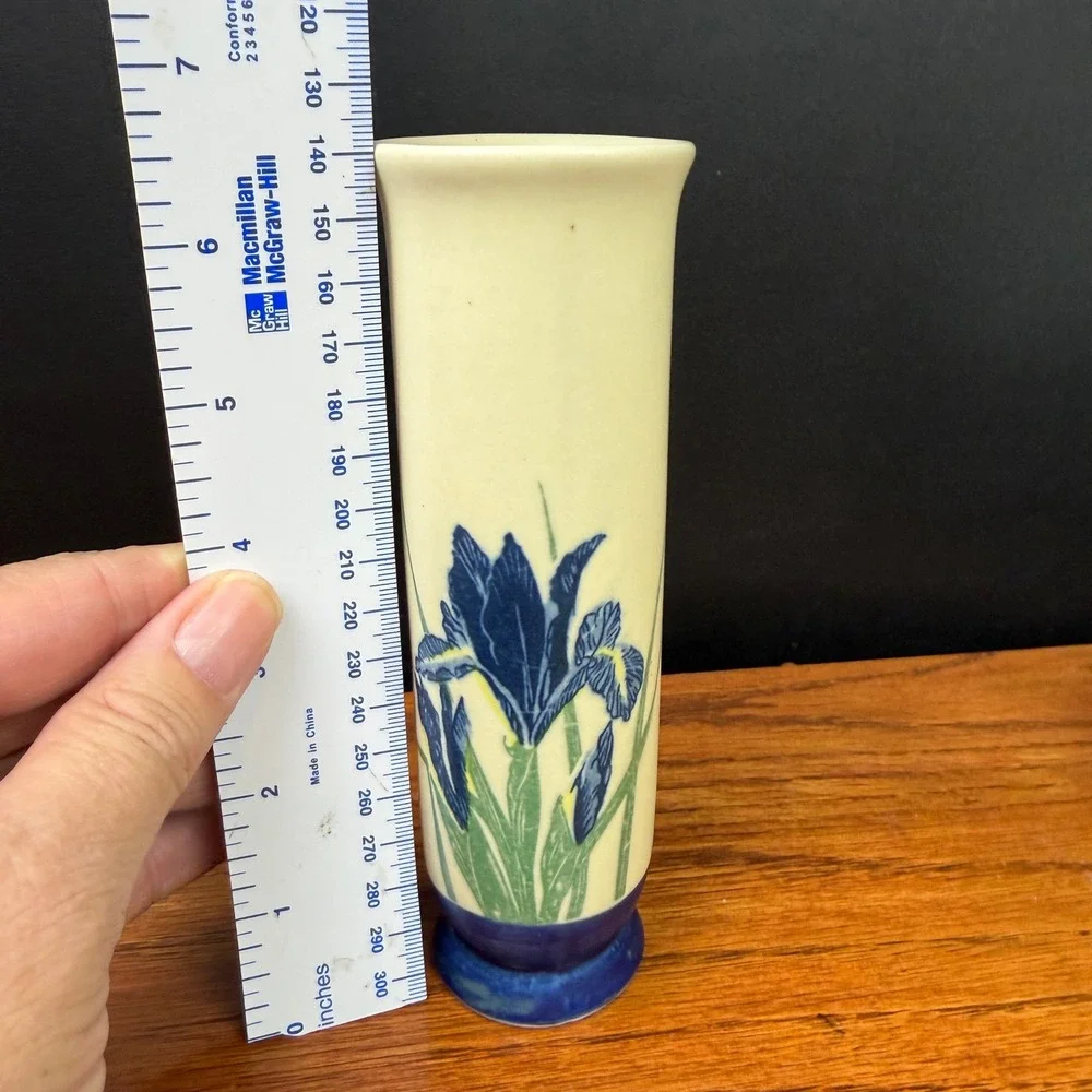 Vintage Otagiri Bud Vase Iris Pattern Ceramic Cream Blue 6.5